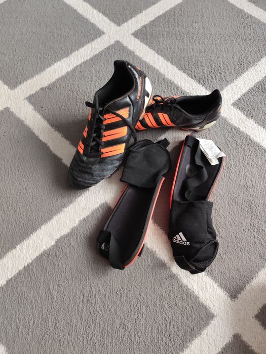 Buty piłkarskie Adidas Predator plus ochraniacze