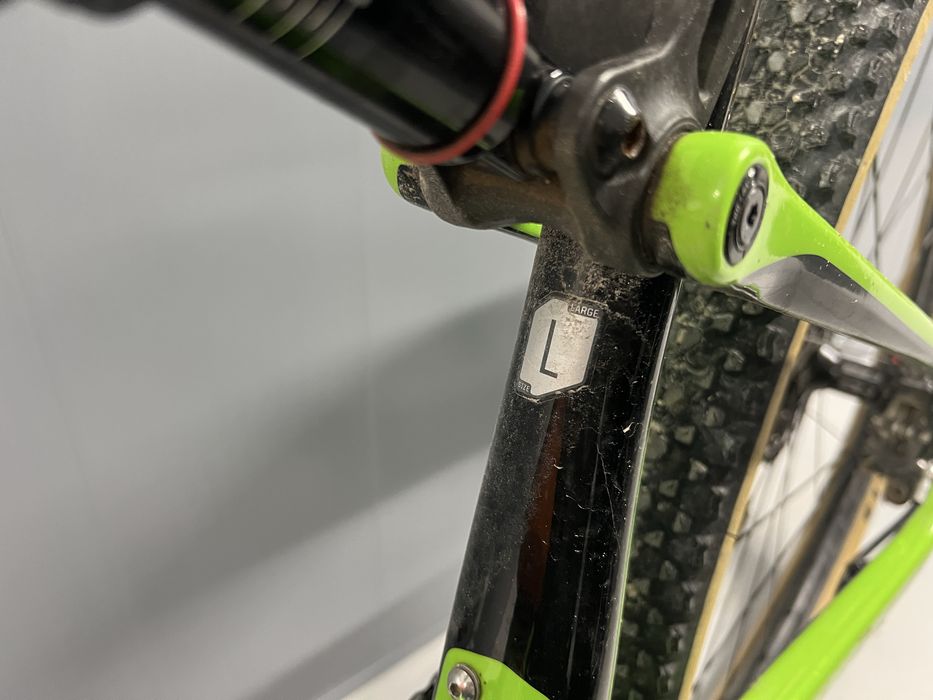 Bicicleta btt da marca cannondale