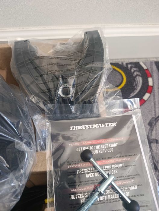 Nowa na gwarancji podstawa kierownicy Thrustmaster T300 Racing Wheel Servo Base