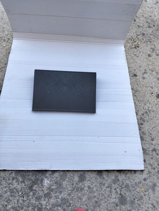 Mesa de apoio para computador c/ ofera