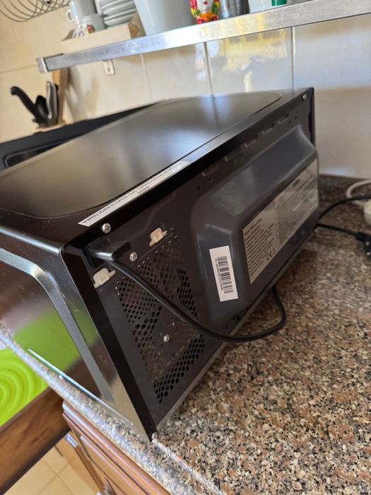 Microondas preto