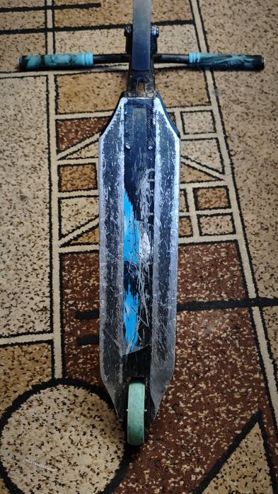 Трюковий самокат стан 7І10 тріщин немає
