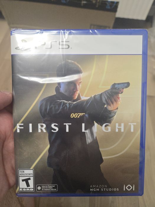 007 First Light PS5 нова, запечатана