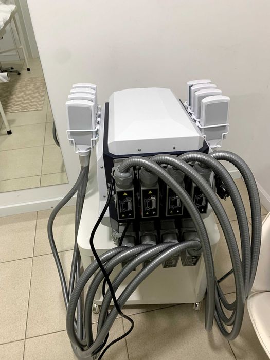 ** vendo máquina criolipolise de 8 placas ** tbm pode ter EMS