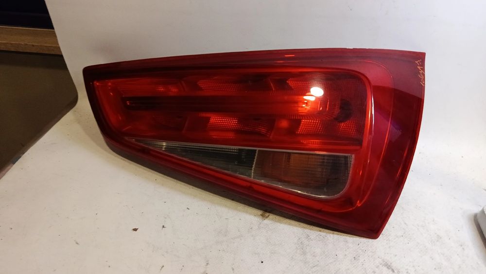 Farolim da mala direito AUDI A1 (8X1, 8XK)