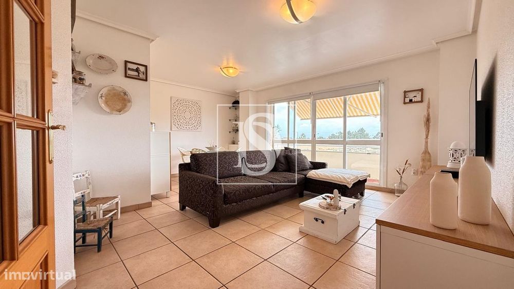 Apartamento T3 Renovado com Parqueamento em Alhos Vedros — Alhos Vedros, Setúbal