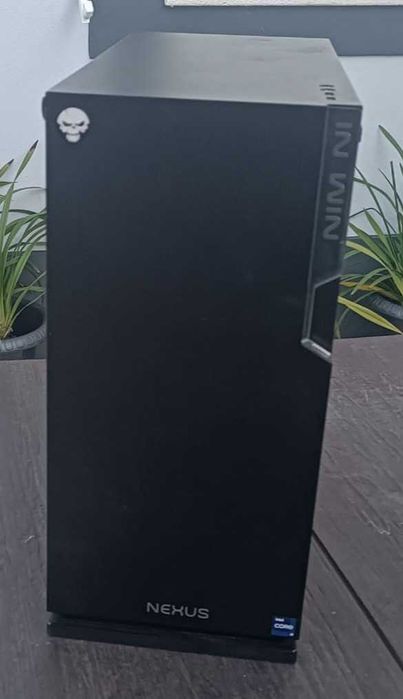 PC Case - Mid-Tower with Excellent Cooling and Elegant Design64737986088194123