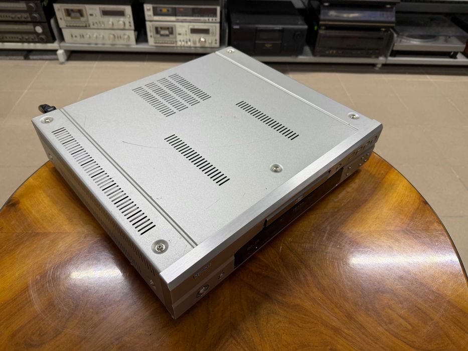 Odtwarzacz płyt CD/SACD/DVD Denon DVD-2930