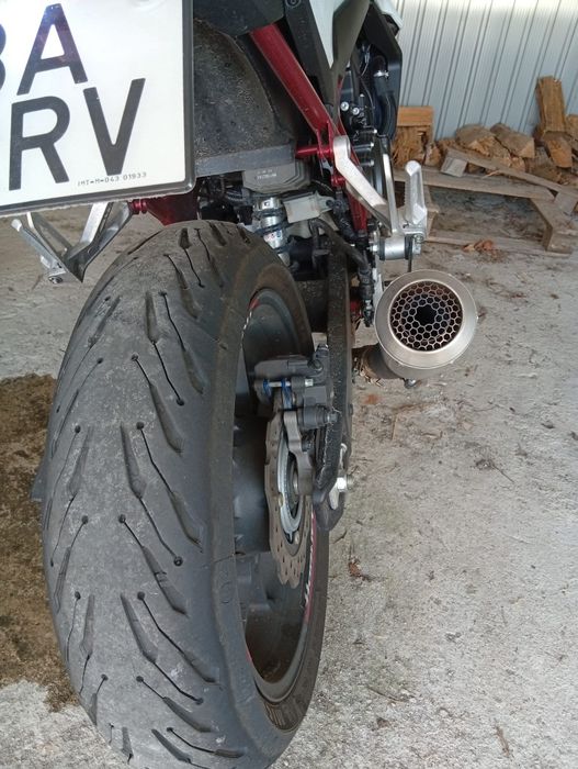 Honda hornet 750