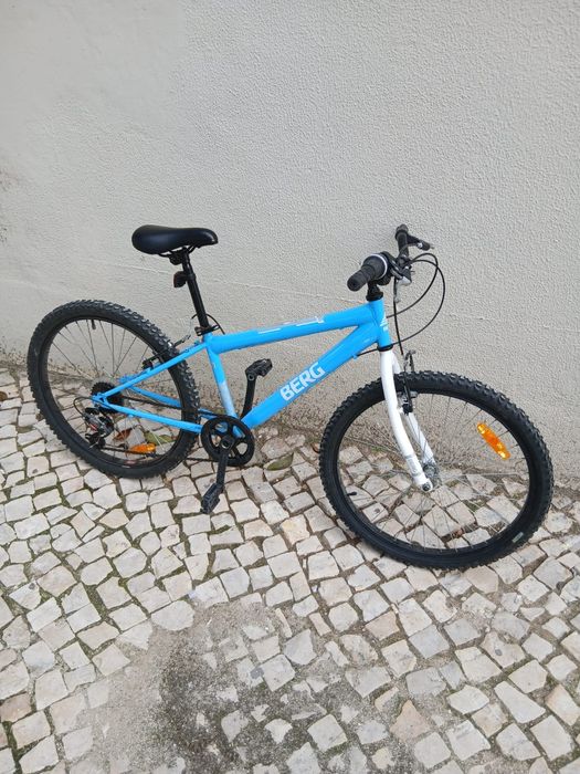 Bicicleta nova .