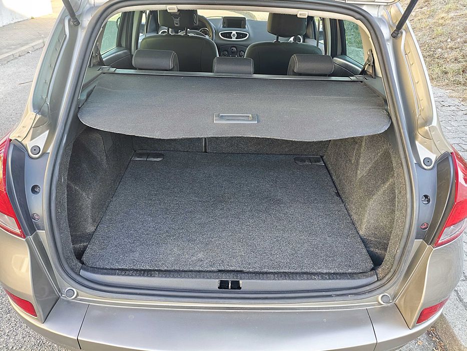Renault clio 1.2 - Hatchback - GPS