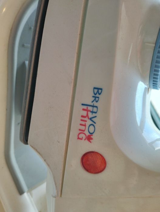 Ferro de engomar a vapor sem fios