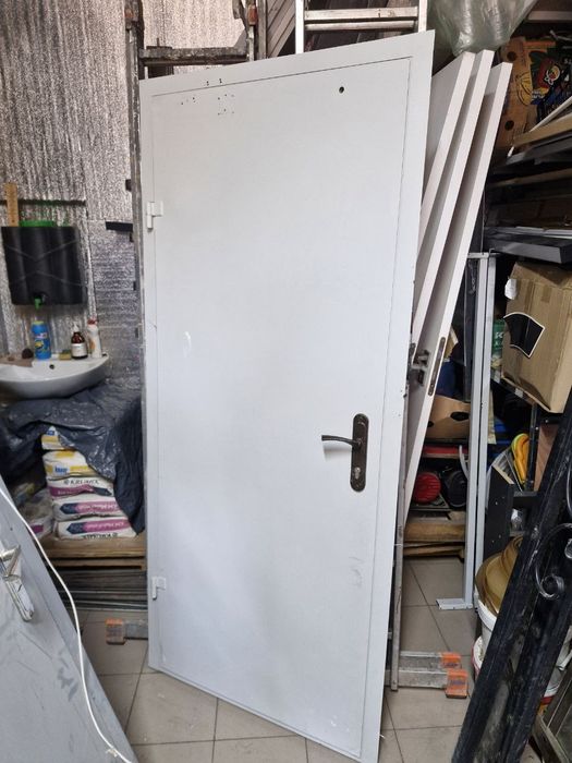 Двері залізні, броньовані двері, бронедверь