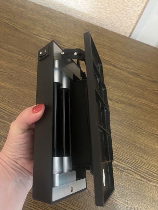 Продам кварцевую лампу