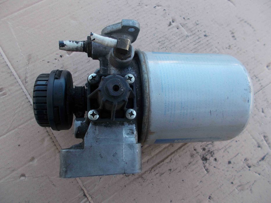 Zawór osuszacz podstawa osuszcza wabco Mercedes Axor Actros