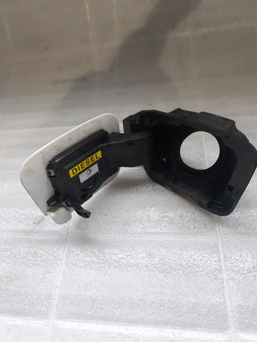 klapka wlewu paliwa citroen jumpy iii expert proace vivaro biała 9808725080 2016-
