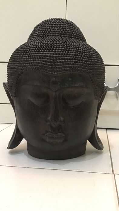 Busto Buda castanho muito escuro