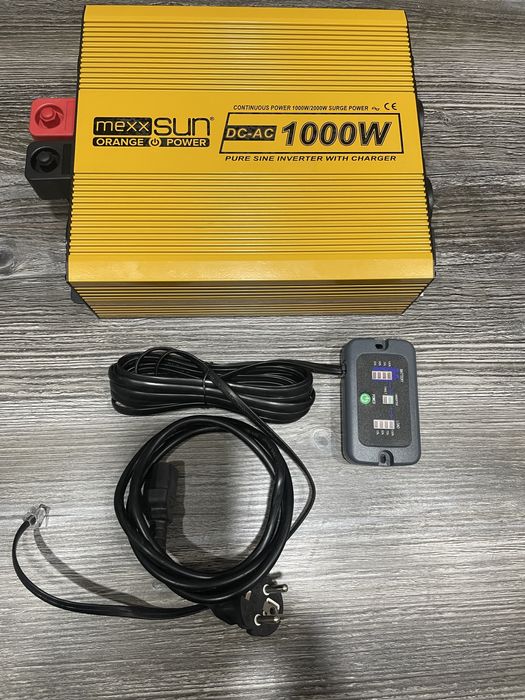 инвертор з автоматичною зарядкою , з пультом, чиста синусоїда