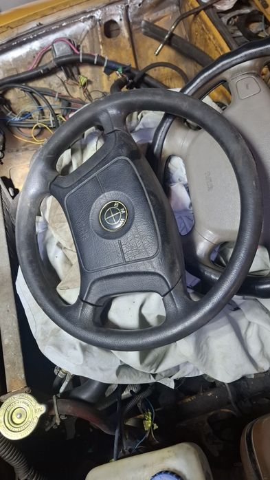 Продам кермо бмв е34-39.