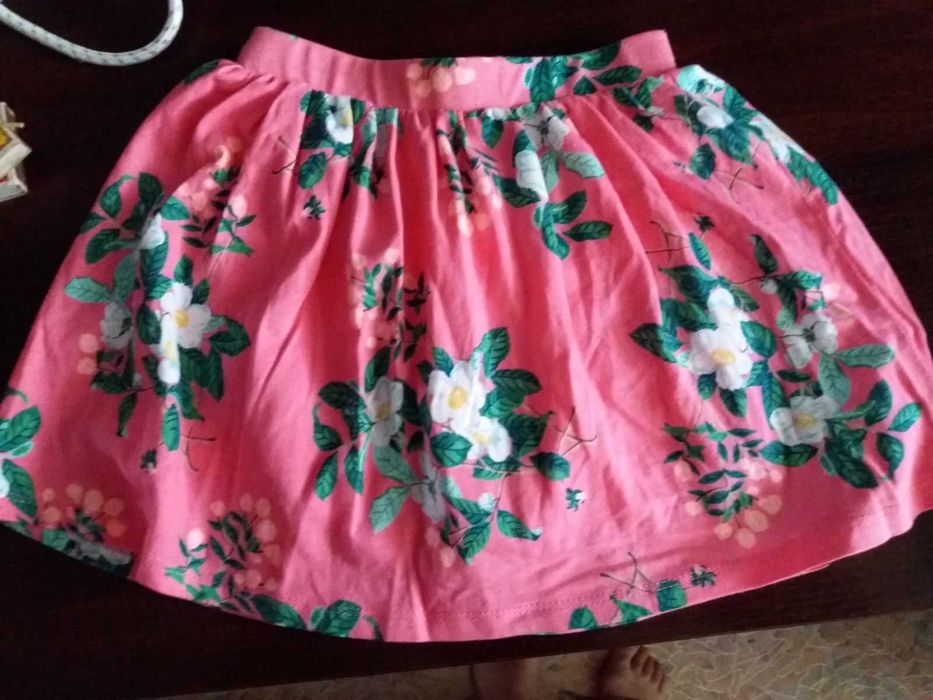 Продам нову спідницю/шорти фірми Carter's