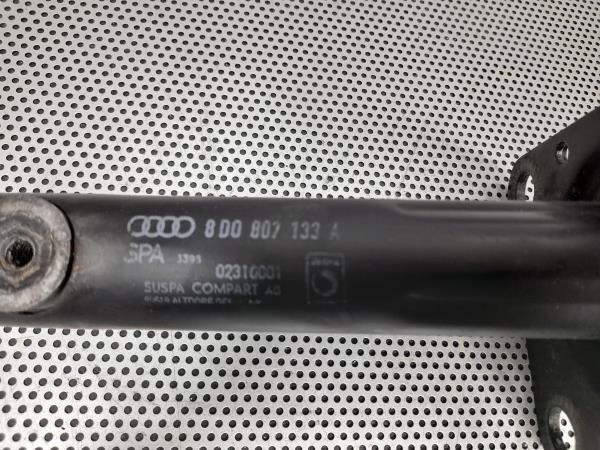 Pára-choques frente AUDI A4 Avant (8D5, B5)