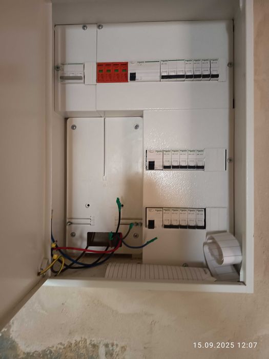 Elektryk - montaż i modernizacja instalacji elektrycznej.