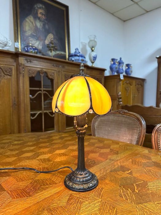 Настільна лампа в стиді Тіффані торшер б у  7804