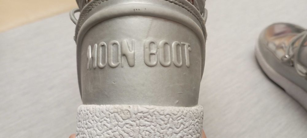 Buty zimowe Moon Boot rozm. 30