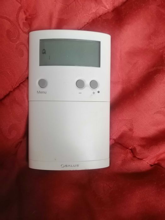 Salus v07.2 Cyfrowy Regulator Temperatury