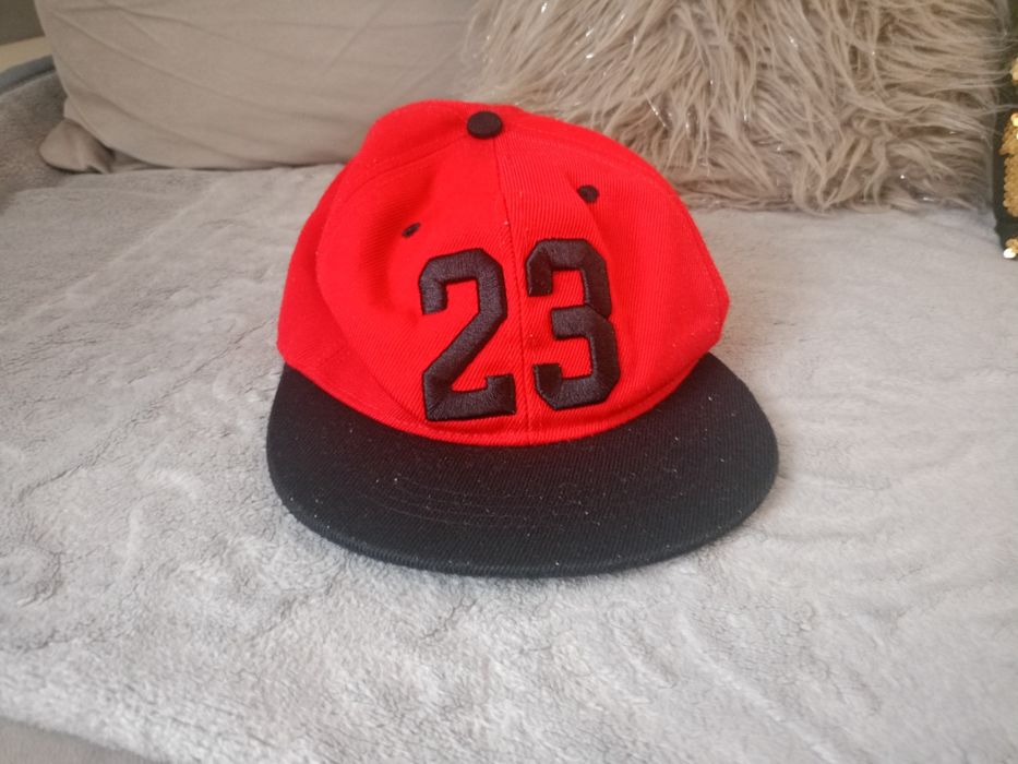 Czapka z daszkiem 54 cm