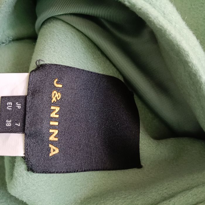 Красивое пальто мятного цвета