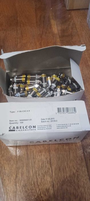 Conectores Cabelcon F-56-CX3 4.9 NOVOS
