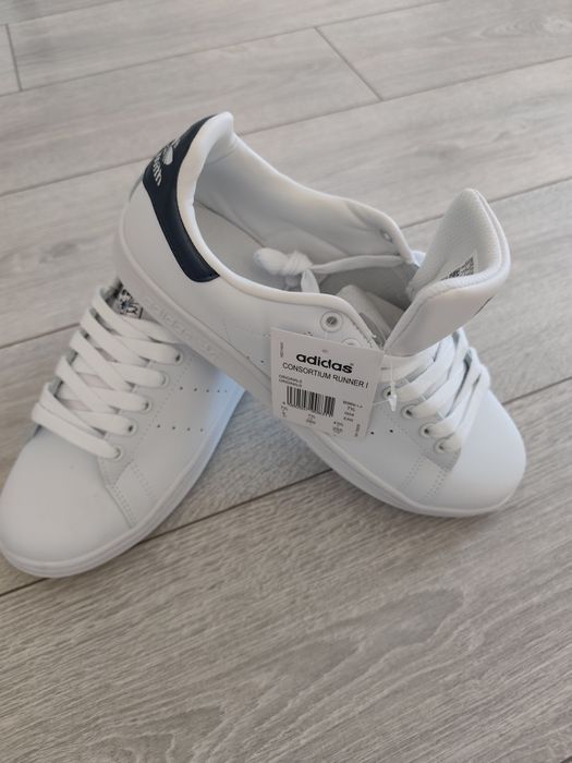 Adidas. Stan Smith