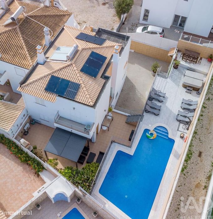 Casa / Villa T3 em Albufeira e Olhos de Água de 244,00 m2