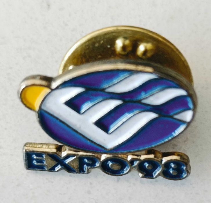 Vendo Pin's clássicos e raros