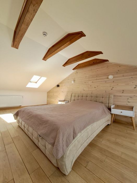 Продаж танхауса у с. Ходосівка, з ремонтом, меблями та технікою