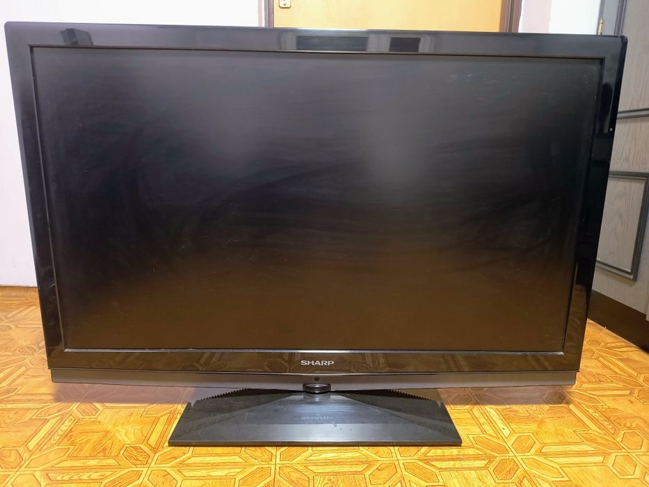 Tv 42 cale Sharp