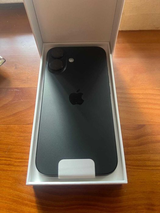 Iphone 16 , 128 GB