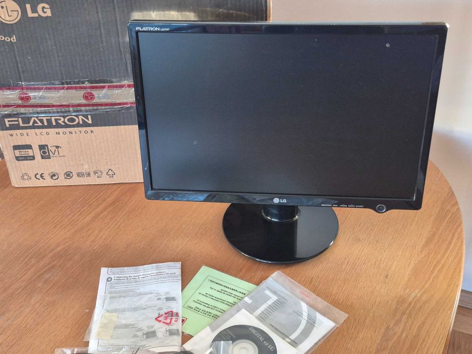 Monitor 22 cale LG Flatron L227WTP-PF 22"