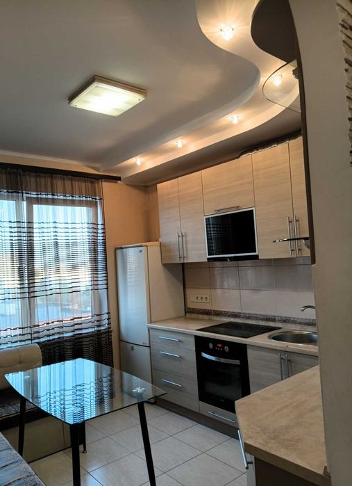 Сдам 1 комнатную квартиру Небесной Сотни/ Левитана