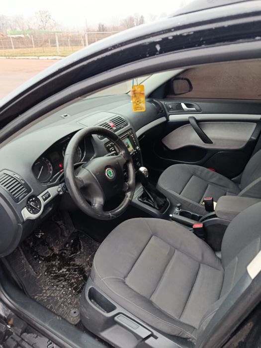 SKODA OCTAVIA А5 2.0  дизель