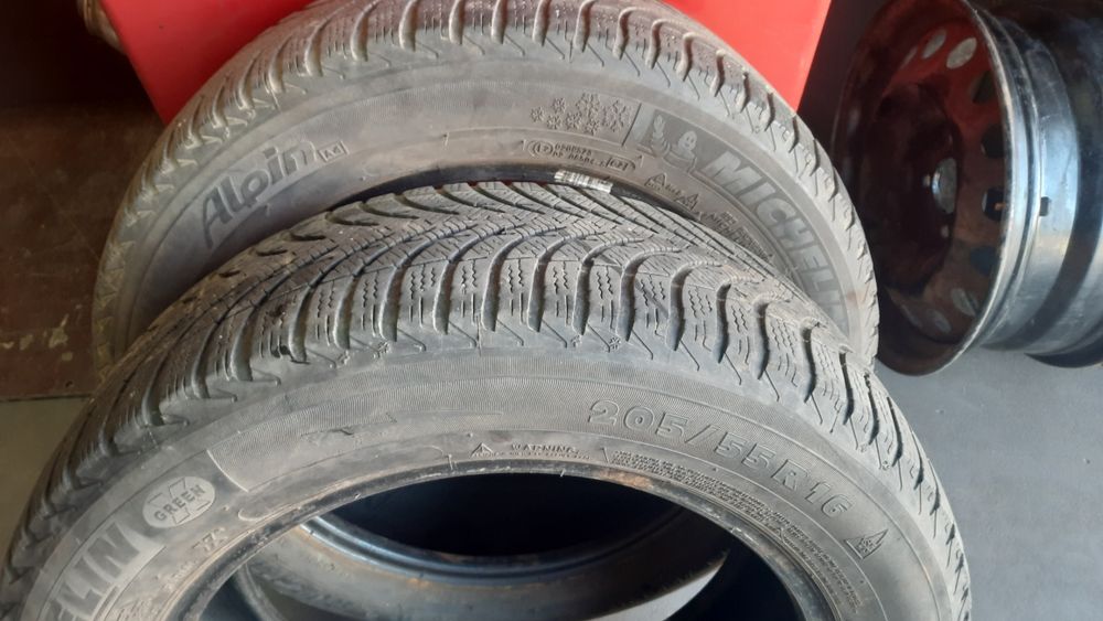 Резина Mishelin 205 55 16 зима