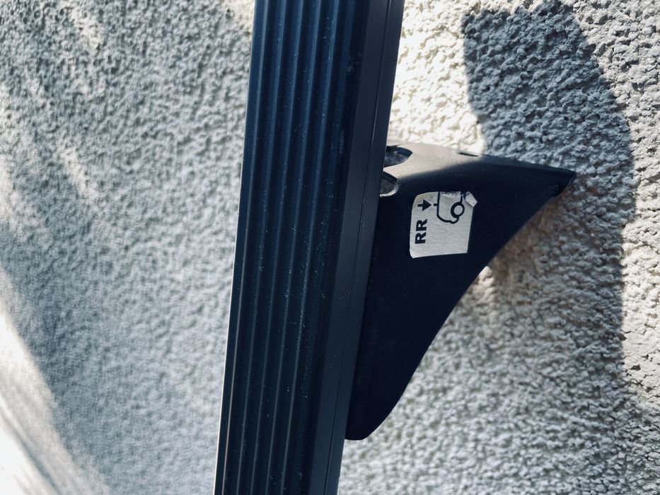 Belki dachowe CRUZ 135 cm – komplet z mocowaniami