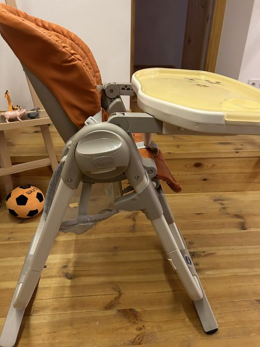 Продам бу кресло Chicco