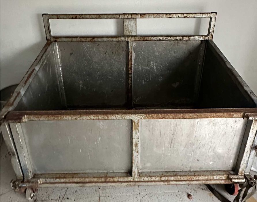 Caixa de Carga para Trator (159 x 95 cm)