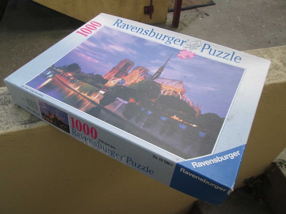 Puzzle 1000 peças Ravensburger Notre Dame de Paris, anos 90
