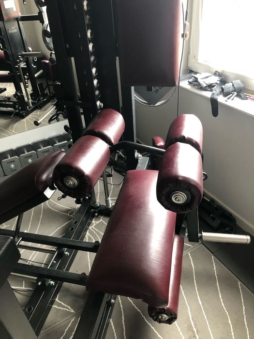 Maszyna do ćwiczeń Titan