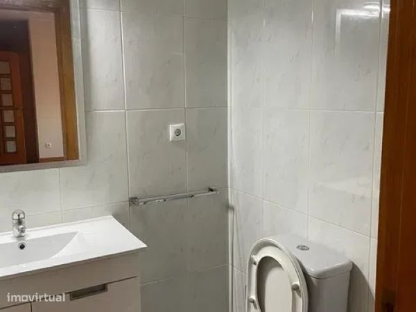 Arrendamento de apartamento t1 + 1 em Catassol
