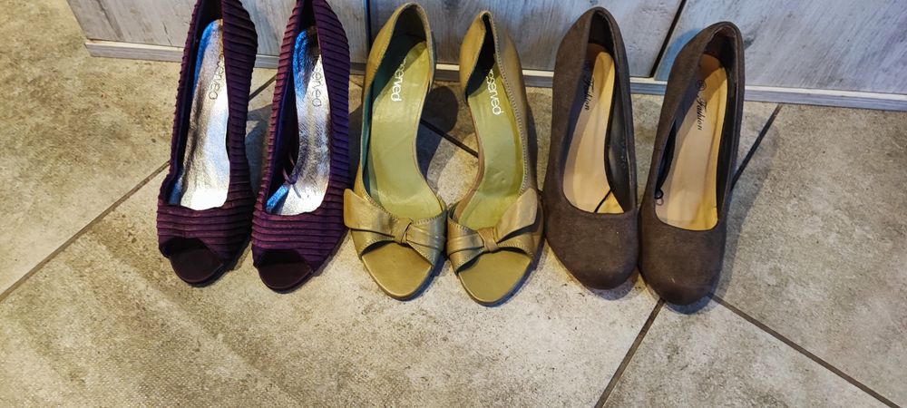 Buty damskie na obcasie