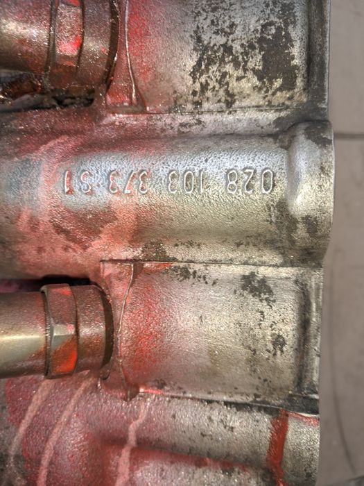 Продам головка блока фольцваген т4 028103373S 1.9дизель